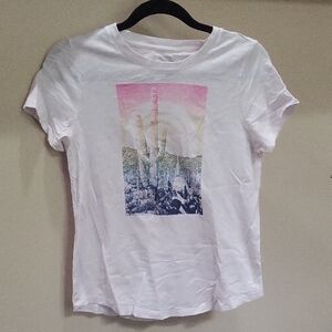 Old Navy White Graphic Fitted Short Sleeve Tee